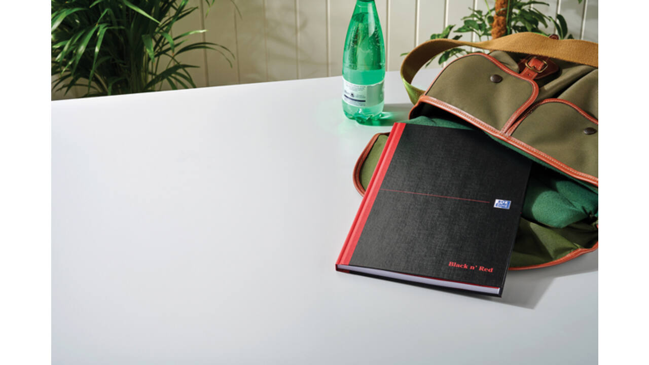 Notitieboek Oxford Black n' Red A4 96vel blanco