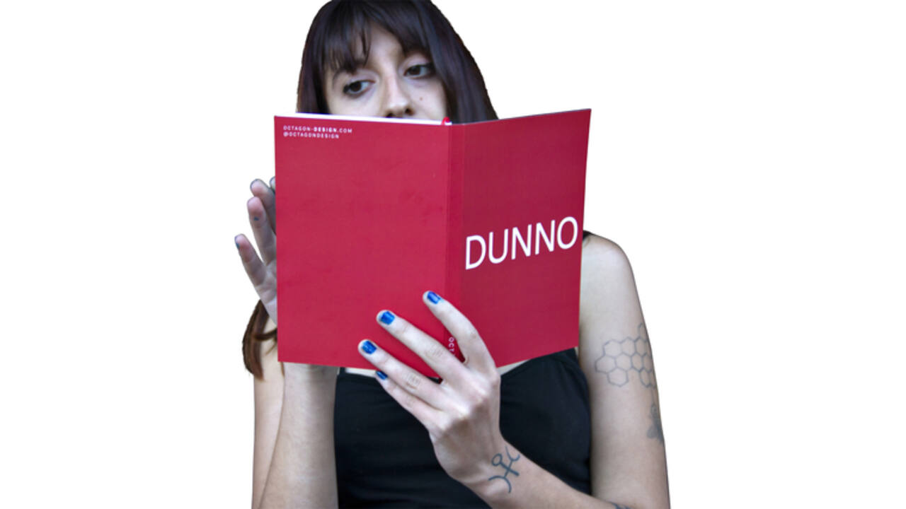Notitieboek Octàgon DUNNO A5 135x200mm dots rood