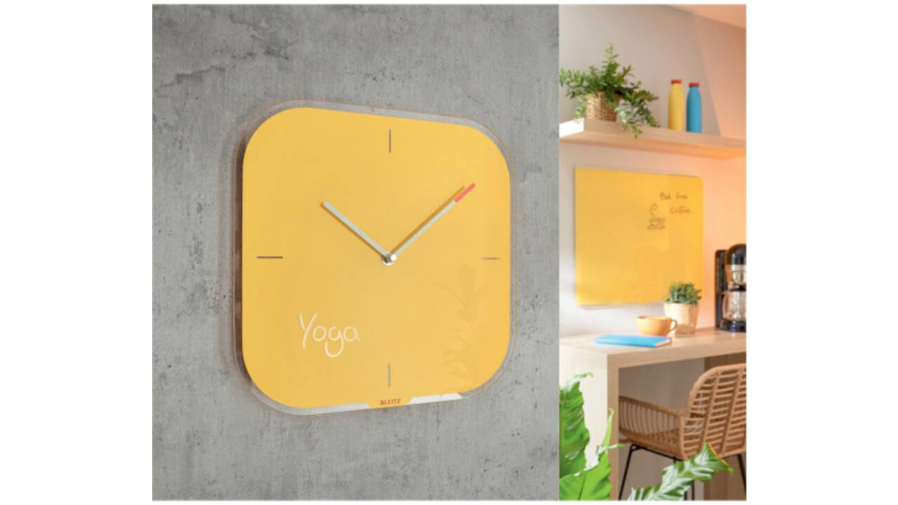 Wandklok Leitz Cosy geel glas