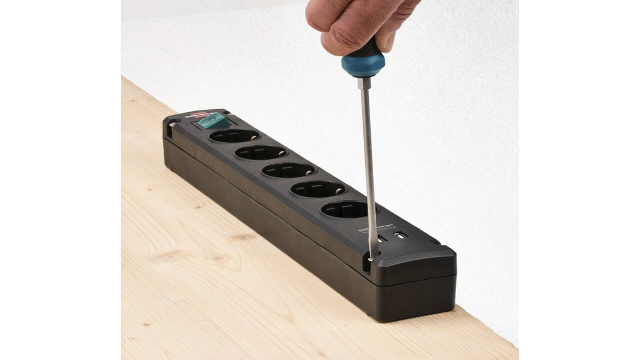 Stekkerdoos Brennenstuhl wifi Connect 3 voudig 1.5 meter zwart/wit