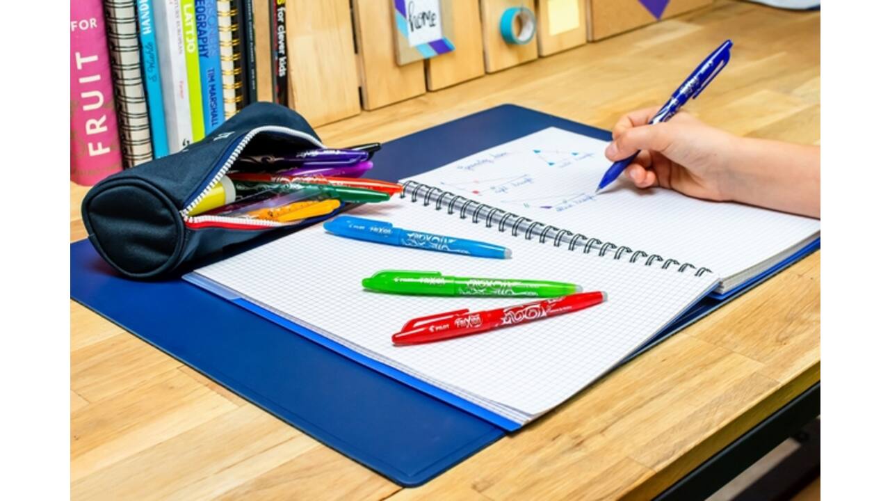 Rollerpen PILOT friXion medium blauw blister à 1 stuk
