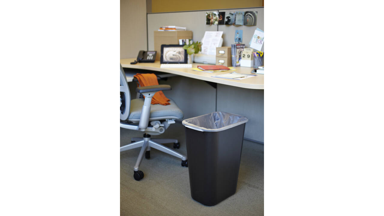 Afvalbak Rubbermaid medium 26liter zwart