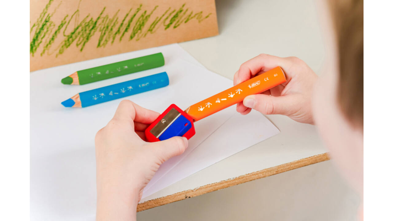 Whiteboardpotlood BicKids Multi Surface inclusief puntenslijper en doekje assorti pak à 3 stuks
