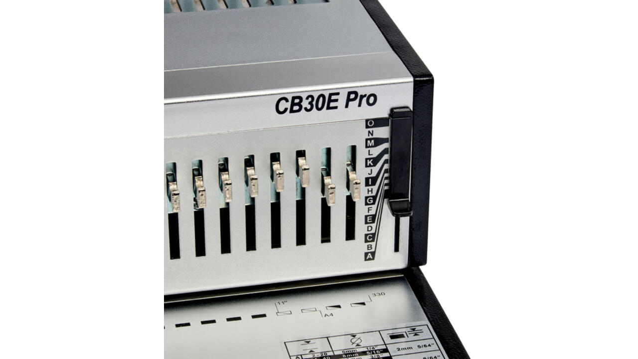Inbindmachine GBC Combbind CB30E Pro