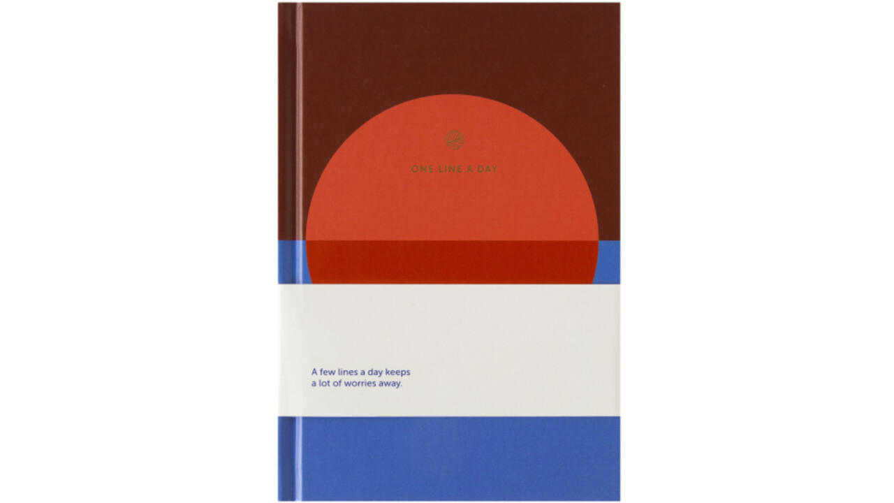 Notitieboek A5 One line a day blauw rood lijn
