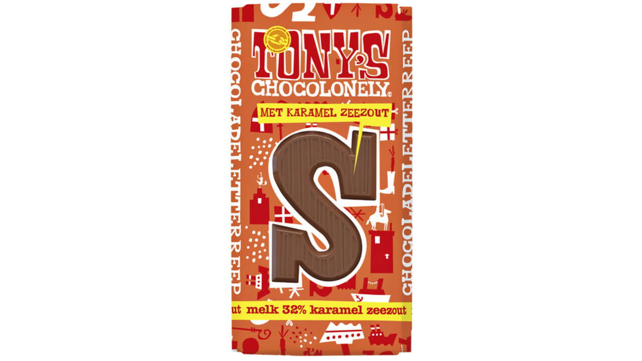 Chocoladeletter Tony's Chocolonely melk karamel zeezout S 180gr