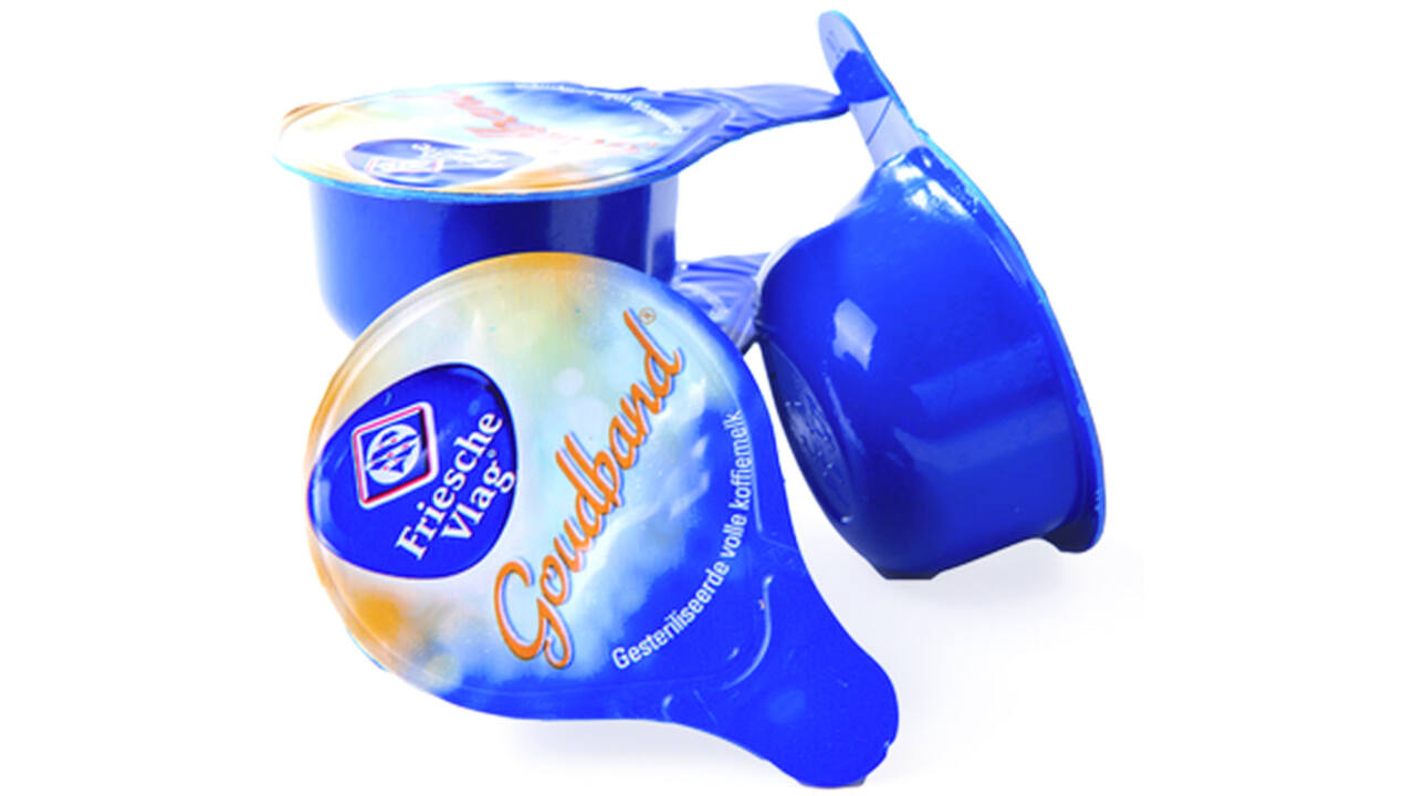 Koffiemelk Friesche Vlag goudband cups 10x7.5 gram
