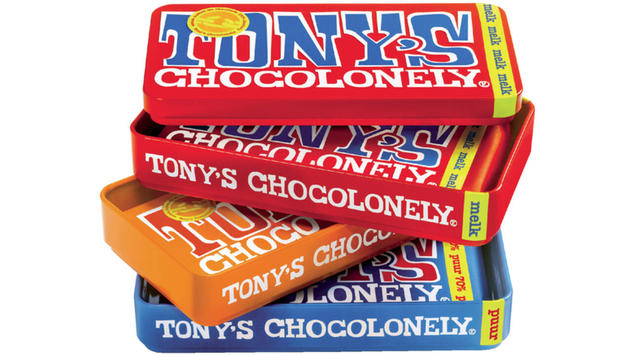 Chocolade Tony's Chocolonely puur-melk en karamel zeezout blik 540gr