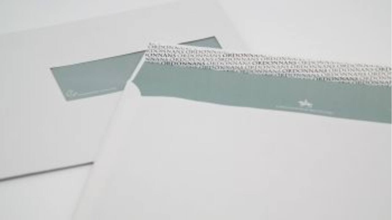 Enveloppen digitaal 156mm x 220mm wit EA5 venster rechts met effen binnendruk