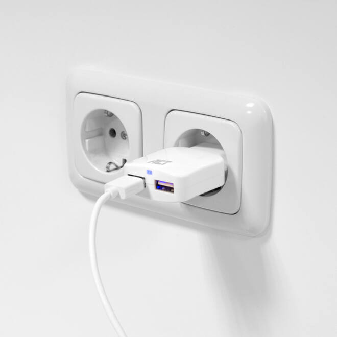 Oplader ACT USB 2 poorts 2.1A 12W wit