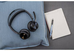 Headset HP POLY Voyager Focus 2 USB-C met oplaadstation