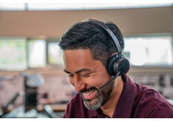Headset HP POLY Voyager Focus 2 USB-C met oplaadstation