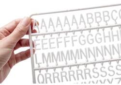 Letter set IEZZY voor letterbord 2x150 wit
