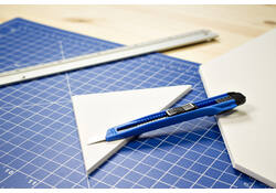 Snijmes Westcott office 9mm met schuifsluiting blauw