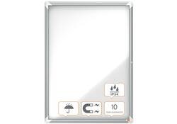 Buitenvitrine Nobo Premium Plus 9x A4 draaideur magnetisch